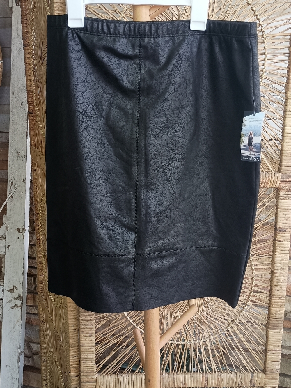 Karen Kane Black Faux Leather Pencil Skirt_Large